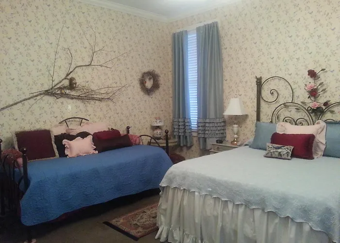 Holly House Of Hamilton