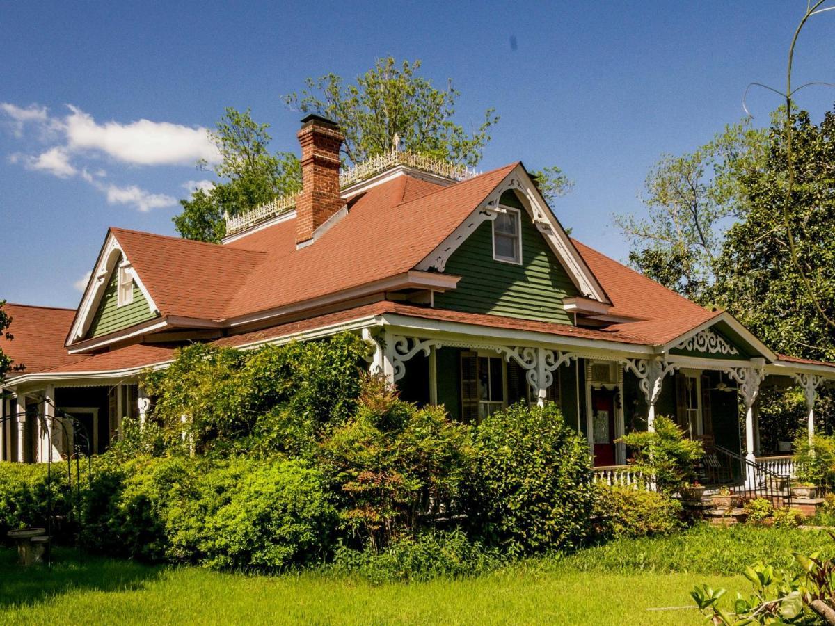 Holly House Of Hamilton