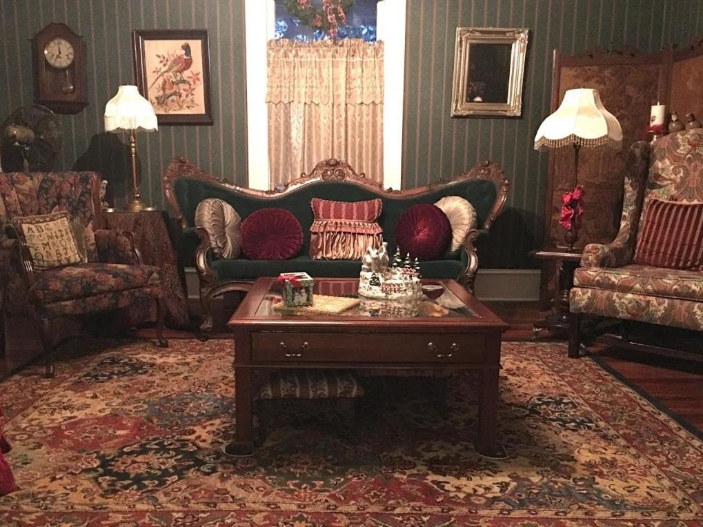Holly House Of Bed and breakfast