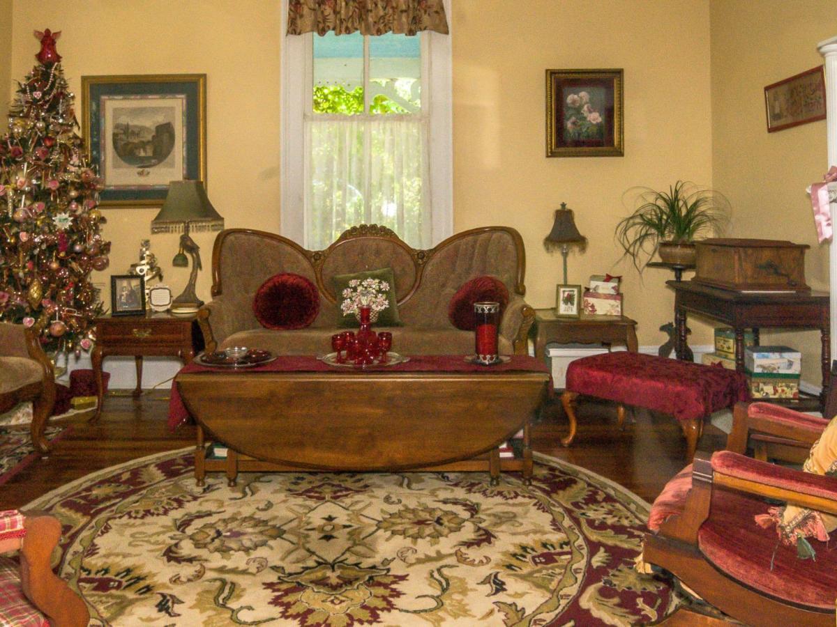 Holly House Of