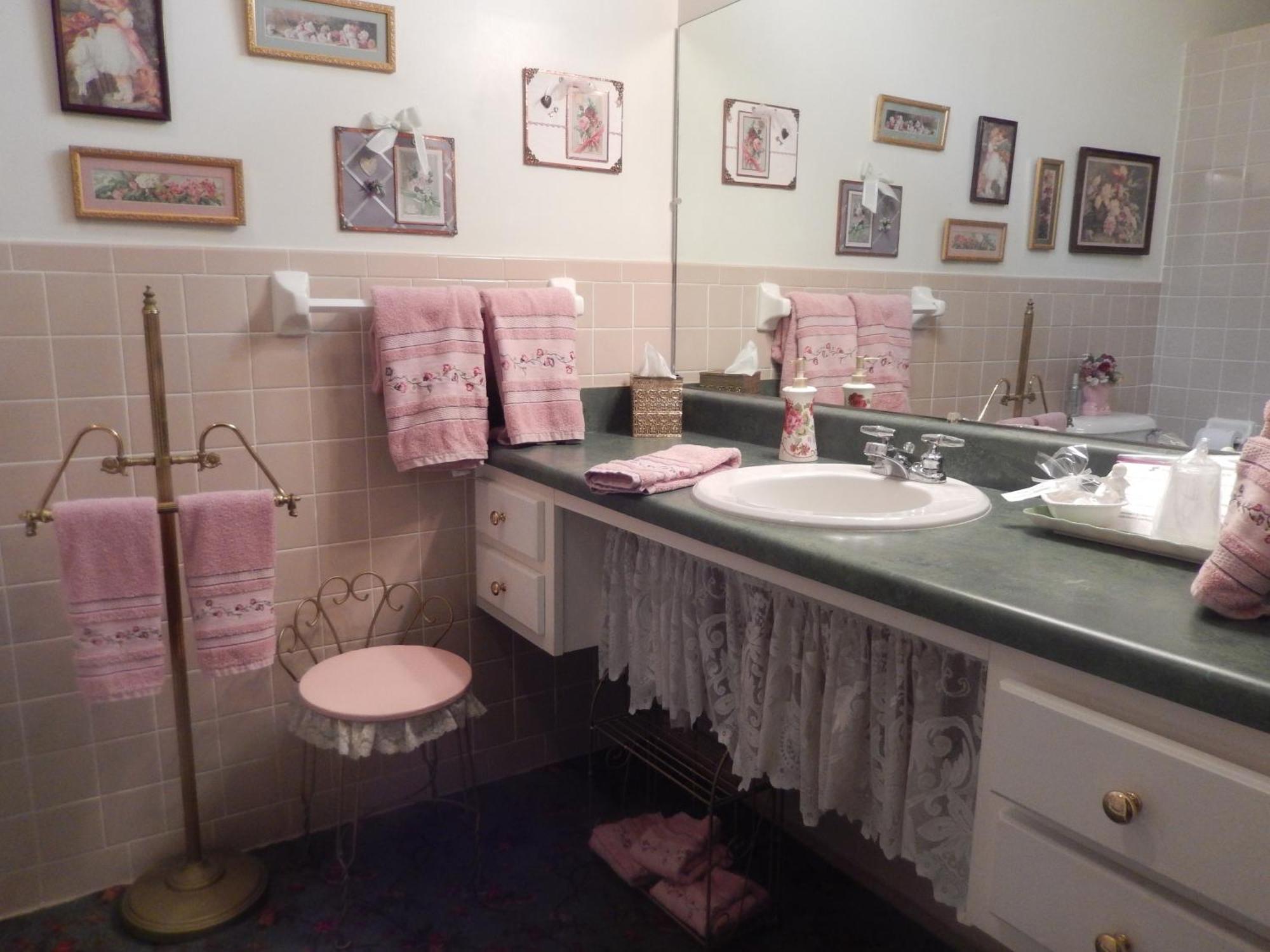 Holly House Of Bed and breakfast