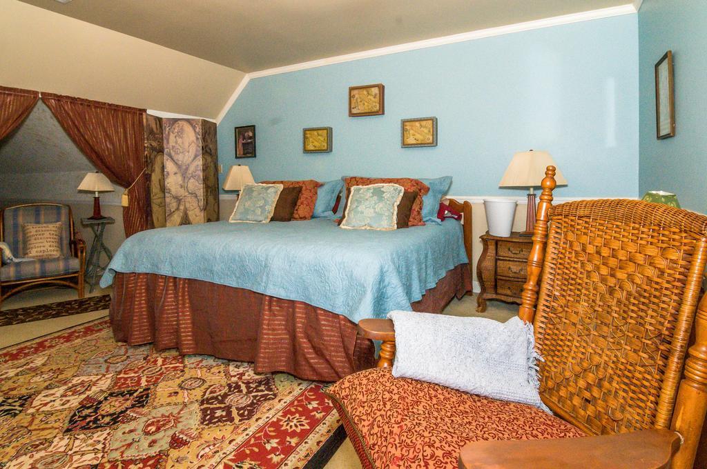 Holly House Of 3* Hamilton