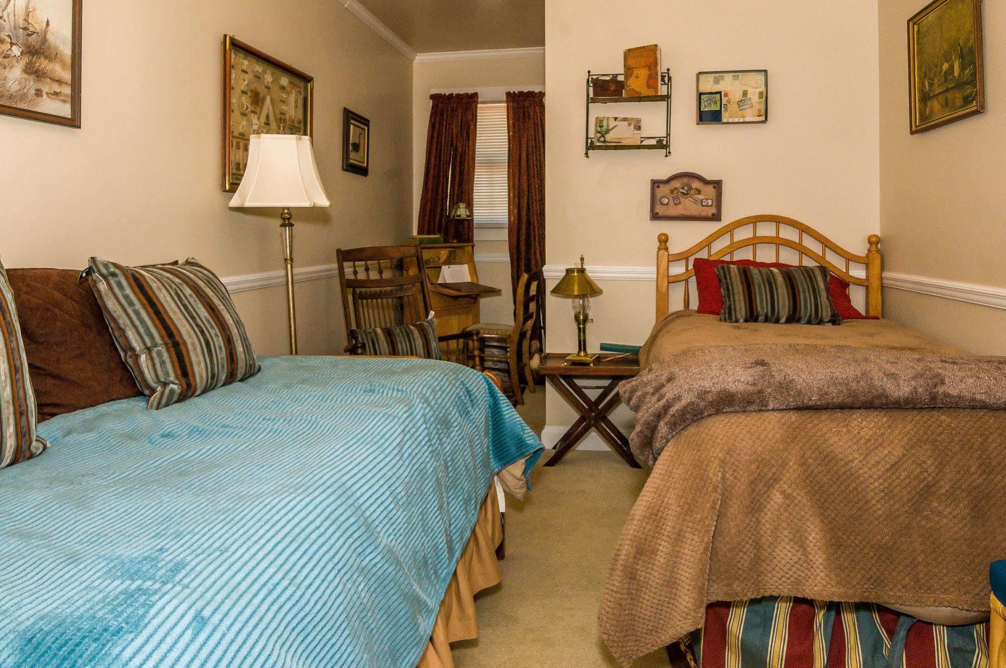 Holly House Of Bed and breakfast 3*