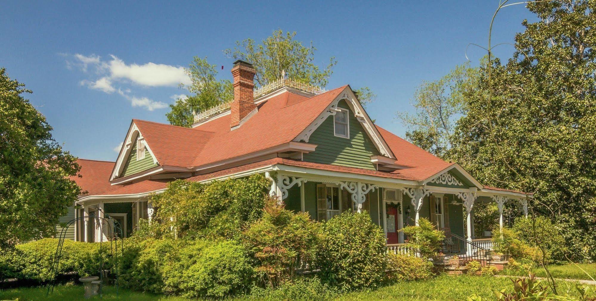 Bed and breakfast Holly House Of 3*